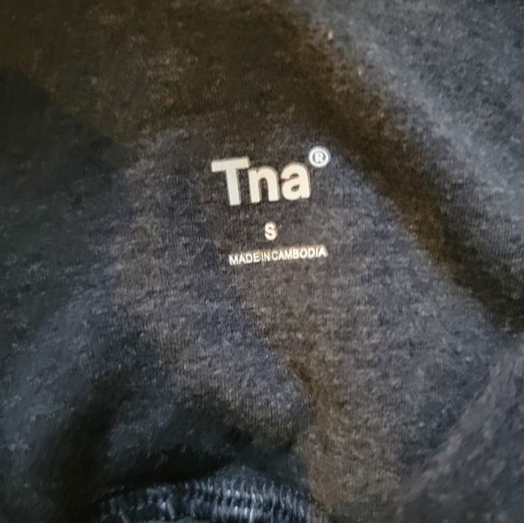 Aritzia TNA leggings - Picture 4 of 4